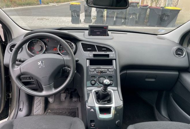 Peugeot 5008 2.0 HDI FAP ACTIVE 7PL  de 2012