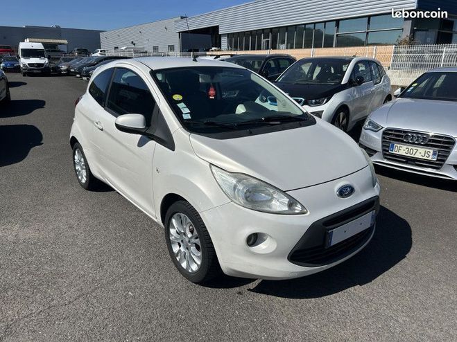 Ford KA 1.2 69CH TITANIUM Blanc de 2009