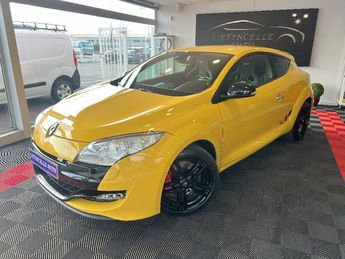  Voir détails -Renault Megane III COUPE 2.0 16V 250 RS à Creuzier-le-Vieux (03)