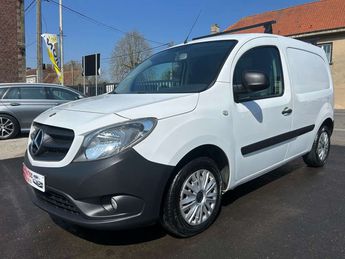  Voir détails -Mercedes Citan 1.5 CDI Utilitaire--CLIM-ATTELAGE-BARRES à Saint-Ghislain (73)