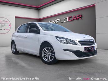 Voir détails -Peugeot 308 1.2 ESSENCE 82ch BVM5 Active DISTRI ET V à Charmes (88)