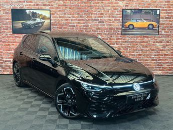  Voir détails -Volkswagen Golf 8 R-LINE facelift 2.0 TDI 150 cv DSG7 (  à Taverny (95)