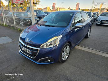  Voir détails -Peugeot 208 1.2l 82ch Style 12-2017 à Sannois (95)