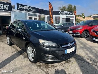 Voir détails -Opel Astra 1.7 cdti 110 cv à Vitrolles (13)
