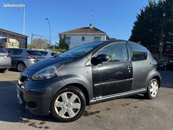  Voir détails -Toyota Aygo 1.0 VVT-I 68CH UP 5P à Morsang-sur-Orge (91)