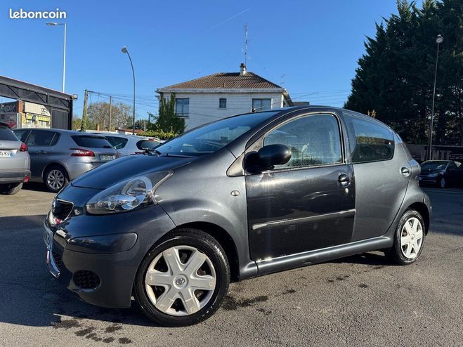 Toyota Aygo 1.0 VVT-I 68CH UP 5P Noir de 2009