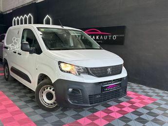  Voir détails -Peugeot Partner FOURGON M Asphalt 950 KG BLUEHDI 130 ch  à Manosque (04)