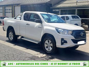  Voir détails -Toyota HI LUX X-TRA CAB 2.4 D-4D LEGENDE BV6 à Saint-Bonnet-le-Froid (43)