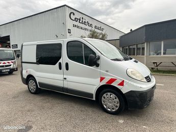  Voir détails -Renault Trafic 4990 ht 2.0 dci 90cv l1h1 à   La Boisse (01)