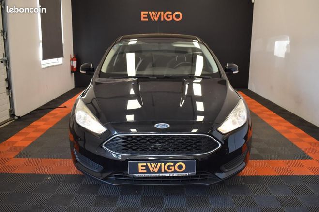 Ford Focus 1.0 EcoBoost 125ch GARANTIE 6 A 60 MOIS Noir de 2015