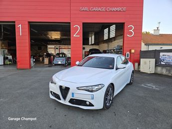  Voir détails -Alfa romeo Giulia 2.2 JTD 150CH LUSSO AT8 à  Les Essarts (85)