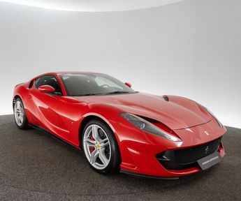  Voir détails -Ferrari 812 Superfast  à Sainte-Genevive-des-Bois (91)