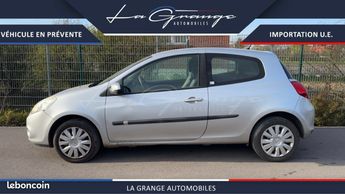  Voir détails -Renault Clio  à Wittelsheim (68)