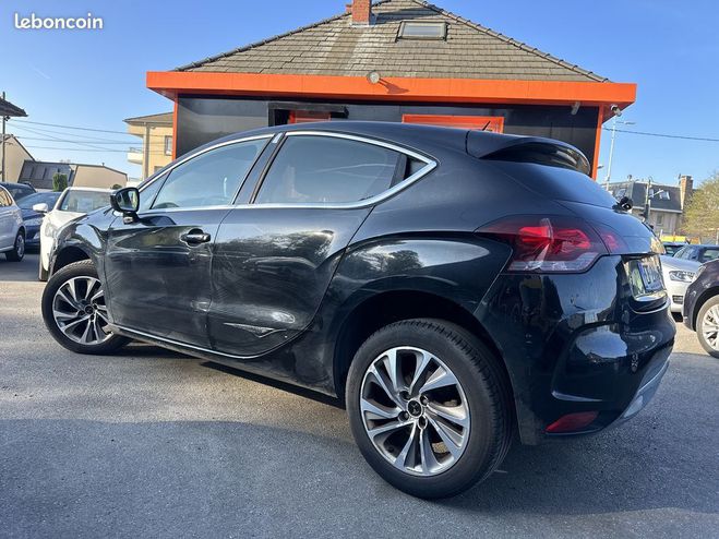 Citroen DS Citroen DS 4 BLUEHDI 120CH CHIC S&S Noir de 2015