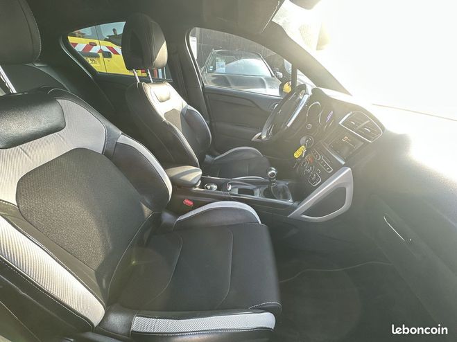 Citroen DS Citroen DS 4 BLUEHDI 120CH CHIC S&S Noir de 2015
