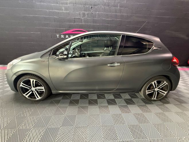 Peugeot 208 1.2 PureTech 110ch SS BVM5 GT Line Gris de 2018