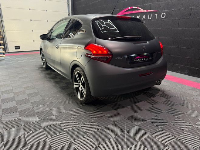 Peugeot 208 1.2 PureTech 110ch SS BVM5 GT Line Gris de 2018
