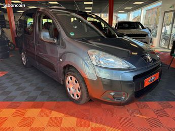  Voir détails -Peugeot Partner II UTILITAIRE 1.6 HDI 90 cv à Piennes (54)