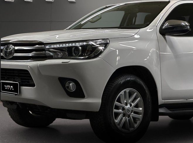Toyota HI LUX 2.4 4x4 DOUBLE CABINE 150cH Blanc de 2018