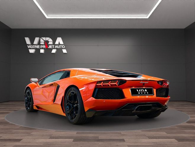 Lamborghini Aventador LP700-4 6.5 V12 700 ch, 4x4, Carbone &am Orange de 2012