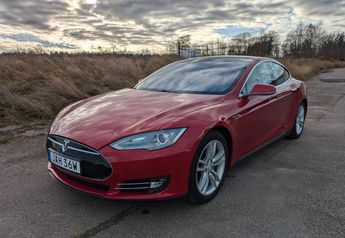  Voir détails -Tesla Model S 85kWh 378ch GPS Siges Chauffants à Eysines (33)