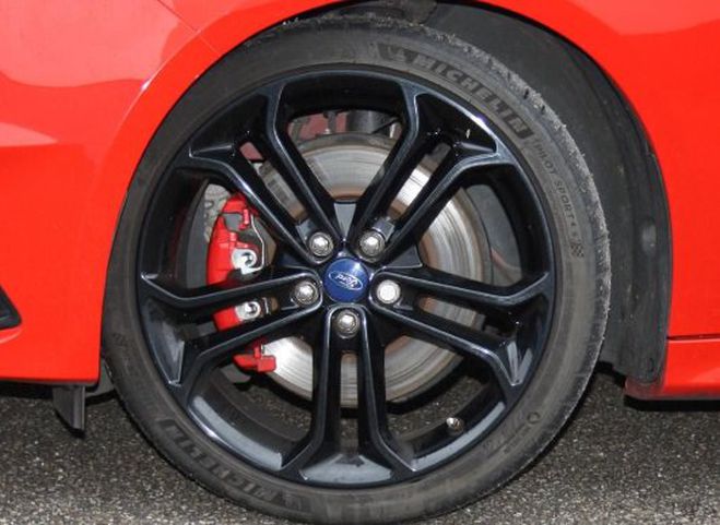 Ford Focus RS 2.0 EB 250ch Sport Spoiler Rouge de 2015