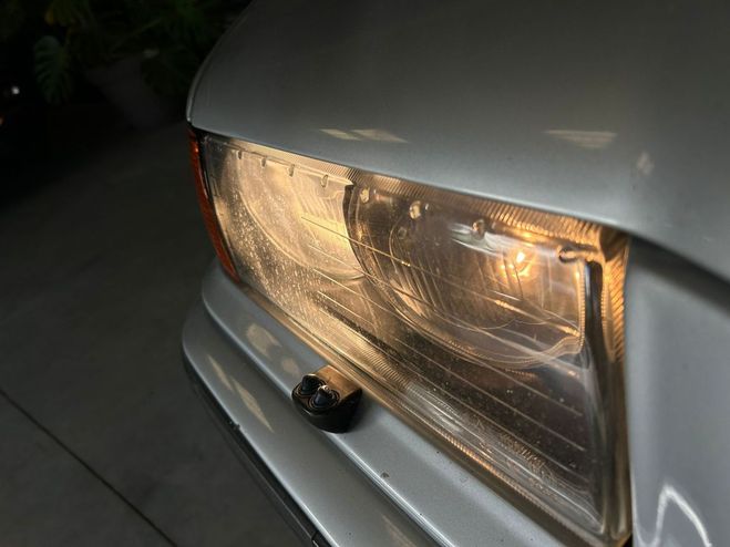 BMW Serie 3 328i E36 limousine Automatique 193CV Grise de 1996