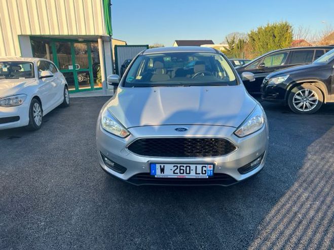 Ford Focus 1.0 EcoBoost 100 SetS Executive Grise de 2018
