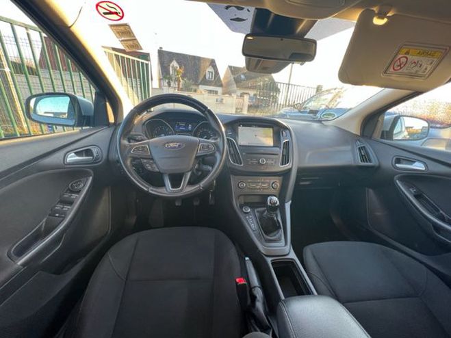 Ford Focus 1.0 EcoBoost 100 SetS Executive Grise de 2018