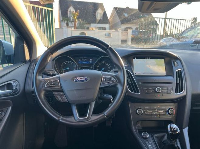 Ford Focus 1.0 EcoBoost 100 SetS Executive Grise de 2018
