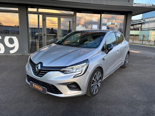 Renault Clio INITIALE PARIS 1.5 BLUEDCI 115CH Gris de 2020