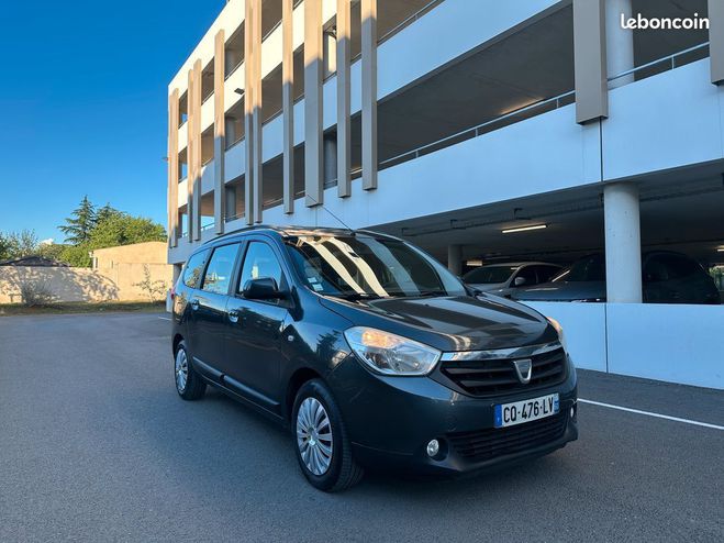 Dacia Lodgy 1.5 dCi 7 Places Finition Laurate 12 MO Gris de 2013