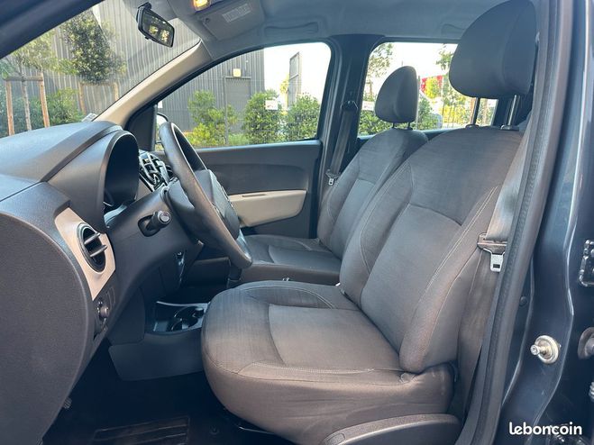 Dacia Lodgy 1.5 dCi 7 Places Finition Laurate 12 MO Gris de 2013