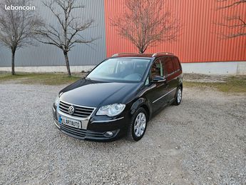  Voir détails -Volkswagen Touran 1.4 TSI 140Ch Trs Bon Etat... à Rodez (12)