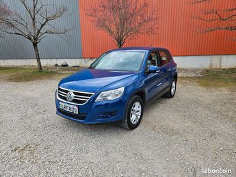  Voir détails -Volkswagen Tiguan 2.0TDI 4X4 à Rodez (12)