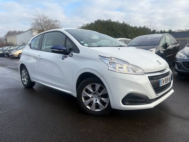 Peugeot 208 LIKE 1.2 68CH Blanc de 2018