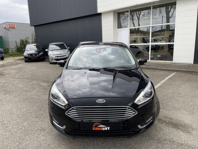 Ford Focus 1.5 TDCI 120ch (III) Phase 2 -TITANIUM-1 Noir Mtallis de 2017