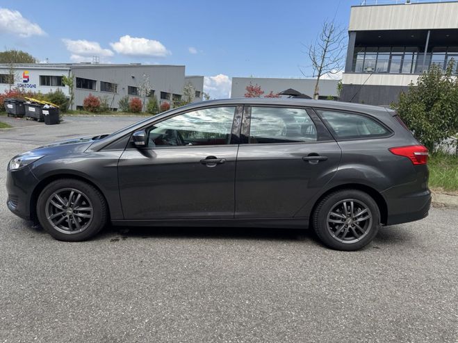 Ford Focus SW 1.0 EcoBoost 105 BVM5 TREND CT OK GRIS ANTHRACITE de 2017