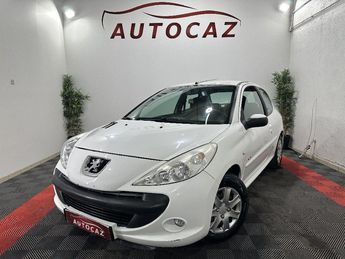  Voir détails -Peugeot 206 206  1.1e 60ch Urban Move  87000KM à Thiers (63)