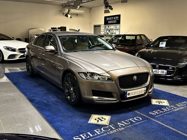 Jaguar XF II 2.0 d 180ch Prestige BVA MOTEUR NEUF GRIS de 2016