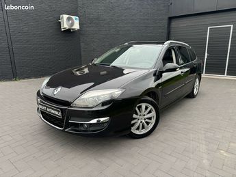  Voir détails -Renault Laguna 3 estate. Annee 2011. 1.5dci 110ch finit à Fretin (59)
