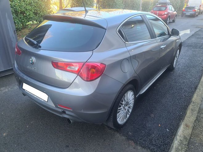Alfa romeo Giulietta 2.0 jtdm DISTINCTIVE PACK SPORT 140 CV Marron clair de 2012
