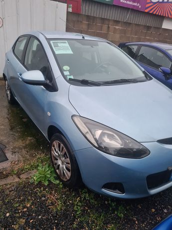  Voir détails -Mazda 2 1.3  5 CV  TRES ECONM à Coignires (78)