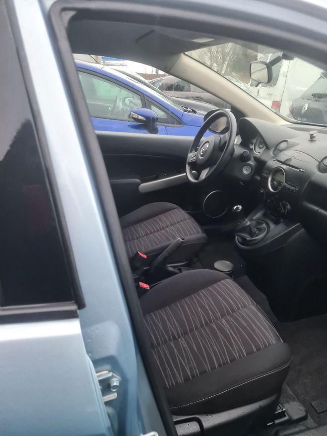 Mazda 2 1.3  5 CV  TRES ECONM Bleu de 2008