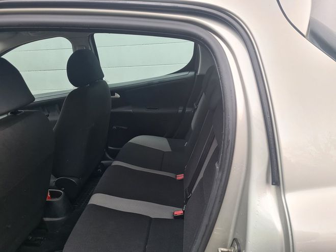 Peugeot 207 1.4  75 CHEVAUX 3500E Gris de 2007