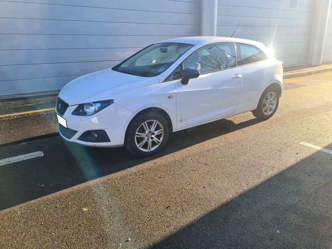 Seat Ibiza iv 75 COPA CRIT 2 Blanc de 2011