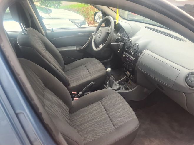 Dacia Duster 1.5 dci 90 CV CRIT 2 6500E CARNET ET SUI Bleu de 2011