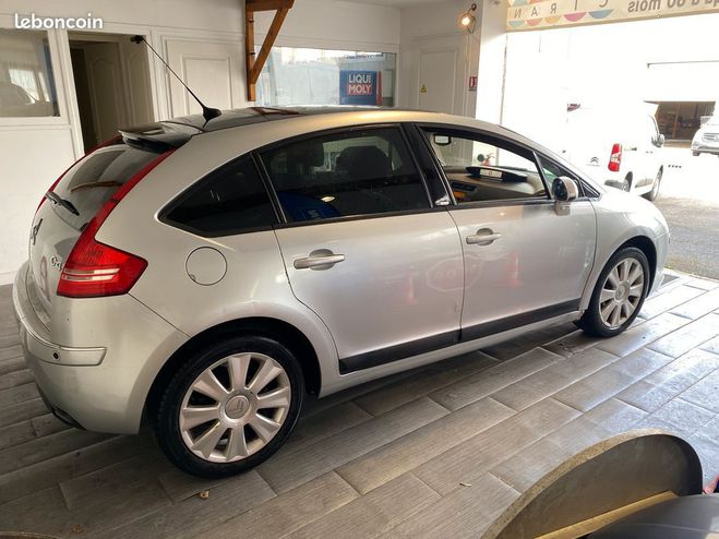 Citroen C4 1.6 hdi 110 exclusive 5 portes Gris de 2005