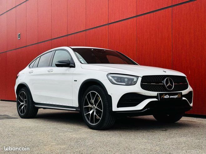 Cliquer pour voir la photo suivante Mercedes GLC Coupé Phase 2 300e 4Matic AMG Line 9G-Tr Blanc de 2020