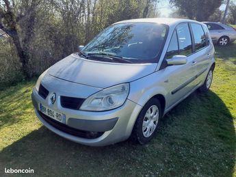  Voir détails -Renault Scenic II 1.5 dCi 105ch Carminat à Lagney (54)